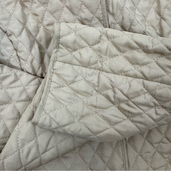 Kim Rogers Beige Quilted Puffer Jacket with Silver Snaps 8 - Picture 4 of 11